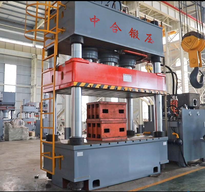 1500噸三梁四柱液壓機(jī)的參數(shù)、價(jià)格(圖2)